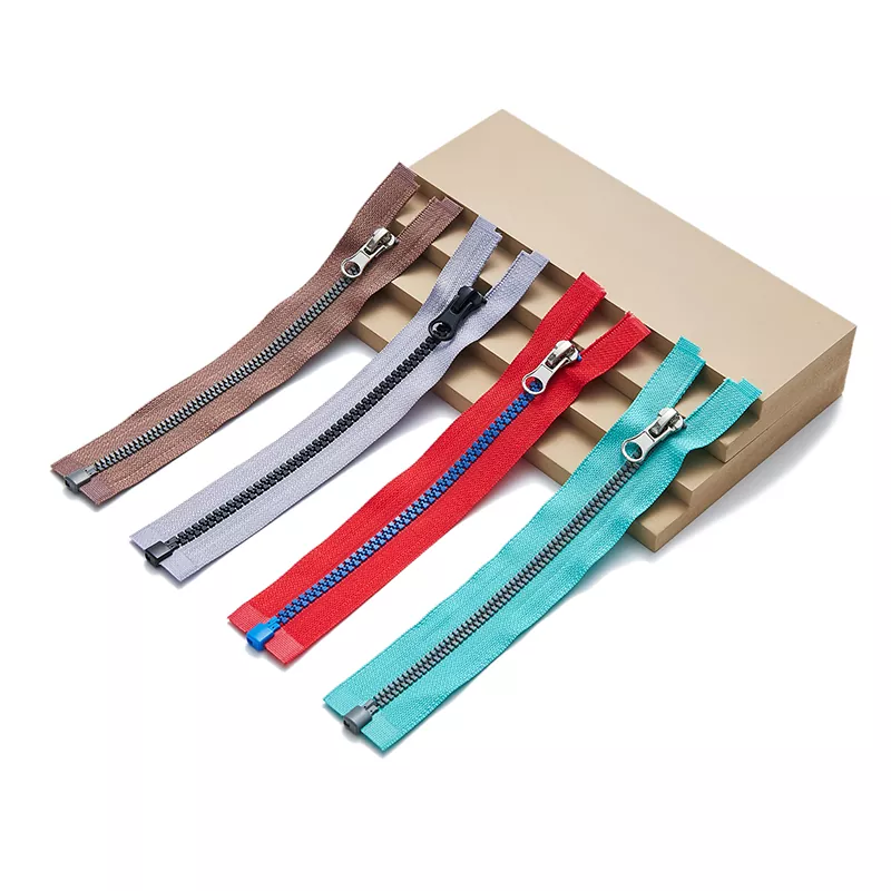 Plastic Zipper with Special Shaped Teeth